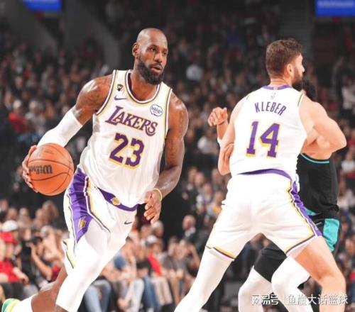 托雷斯激情,飞吻,与鲨鱼群亲,神殿娱乐,神殿娱乐官网,神殿娱乐平台,神殿娱乐集团,神殿娱乐集团