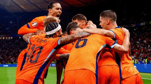 凯利直言：欧冠淘汰激怒情绪，心态调整全力备战后续挑战